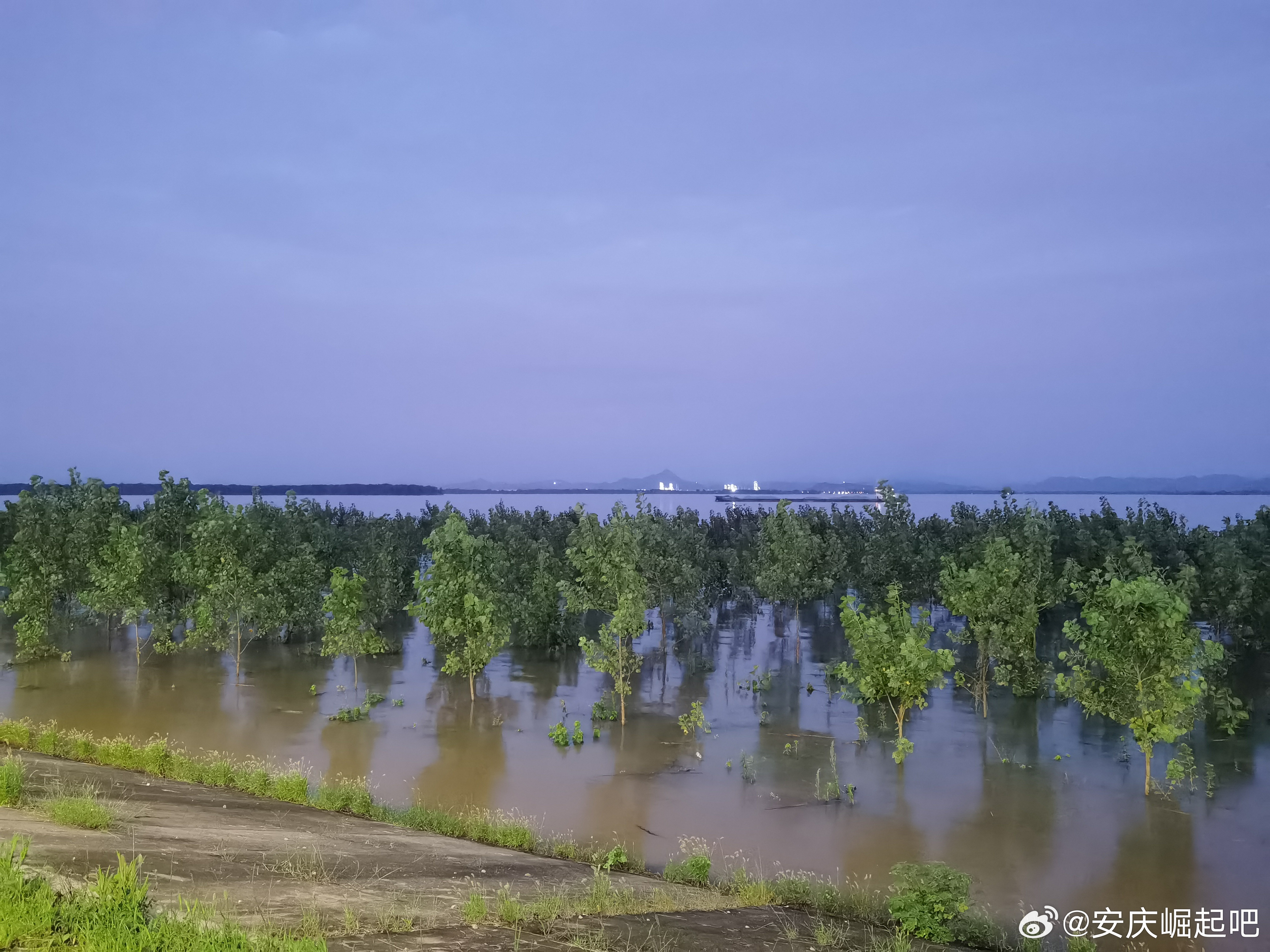 安慶洪水2025最新進(jìn)展，城市變遷中的精神力量展現(xiàn)