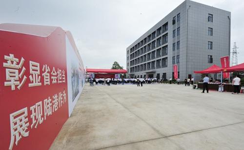 向塘最新動(dòng)態(tài)，科技重塑生活，未來(lái)之光體驗(yàn)之旅