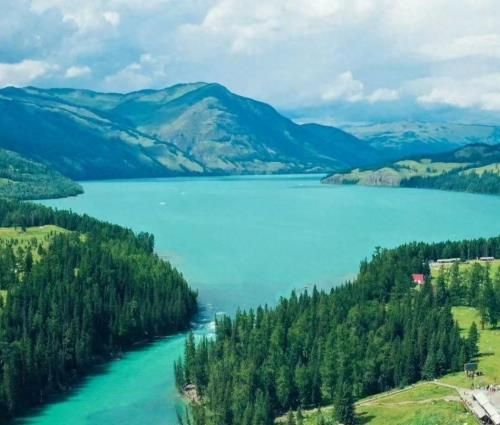 最新最美風(fēng)景，探尋自然魅力，體驗(yàn)變化中的學(xué)習(xí)之旅，自信成就之源