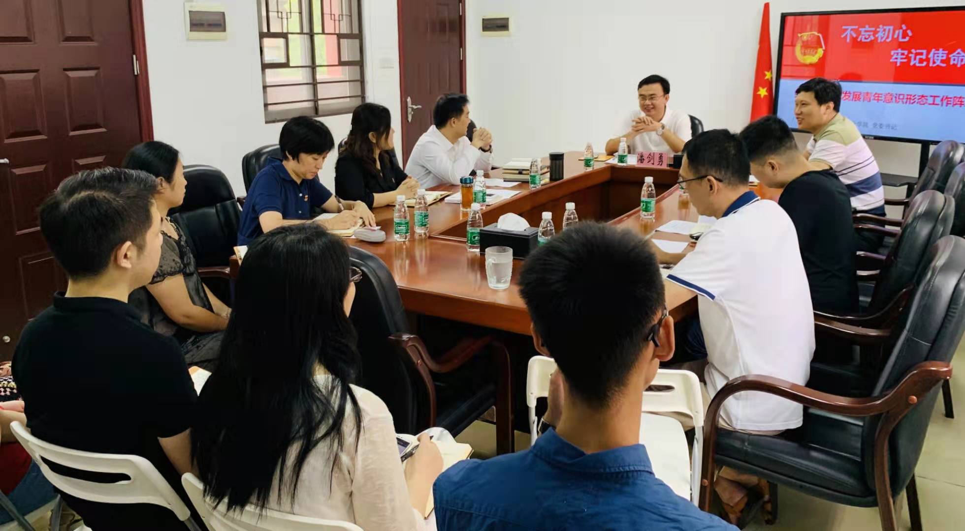 自然美景之旅，黨團課最新與內(nèi)心的平和寧靜探尋