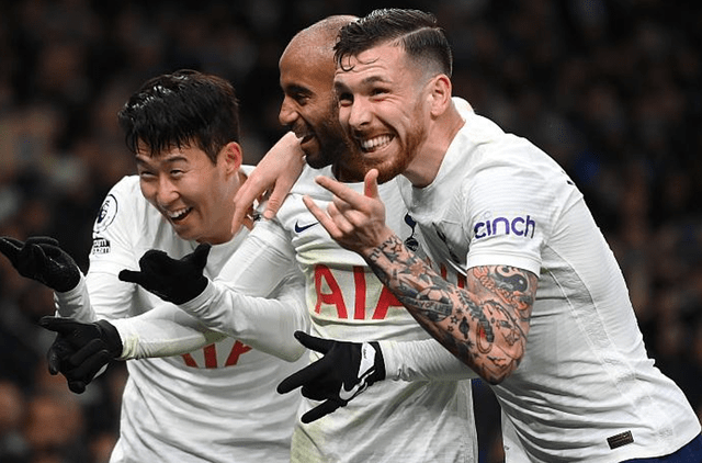 英超熱刺最新排名，探尋自然美景之旅，尋找內(nèi)心的寧靜與平和。