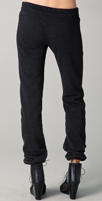 十字褲最新潮流，時尚潮流還是爭議話題？