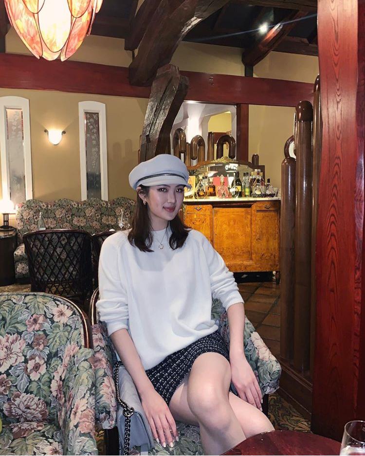 華為最新款女士智能手機(jī)，科技與時(shí)尚的完美融合亮相！