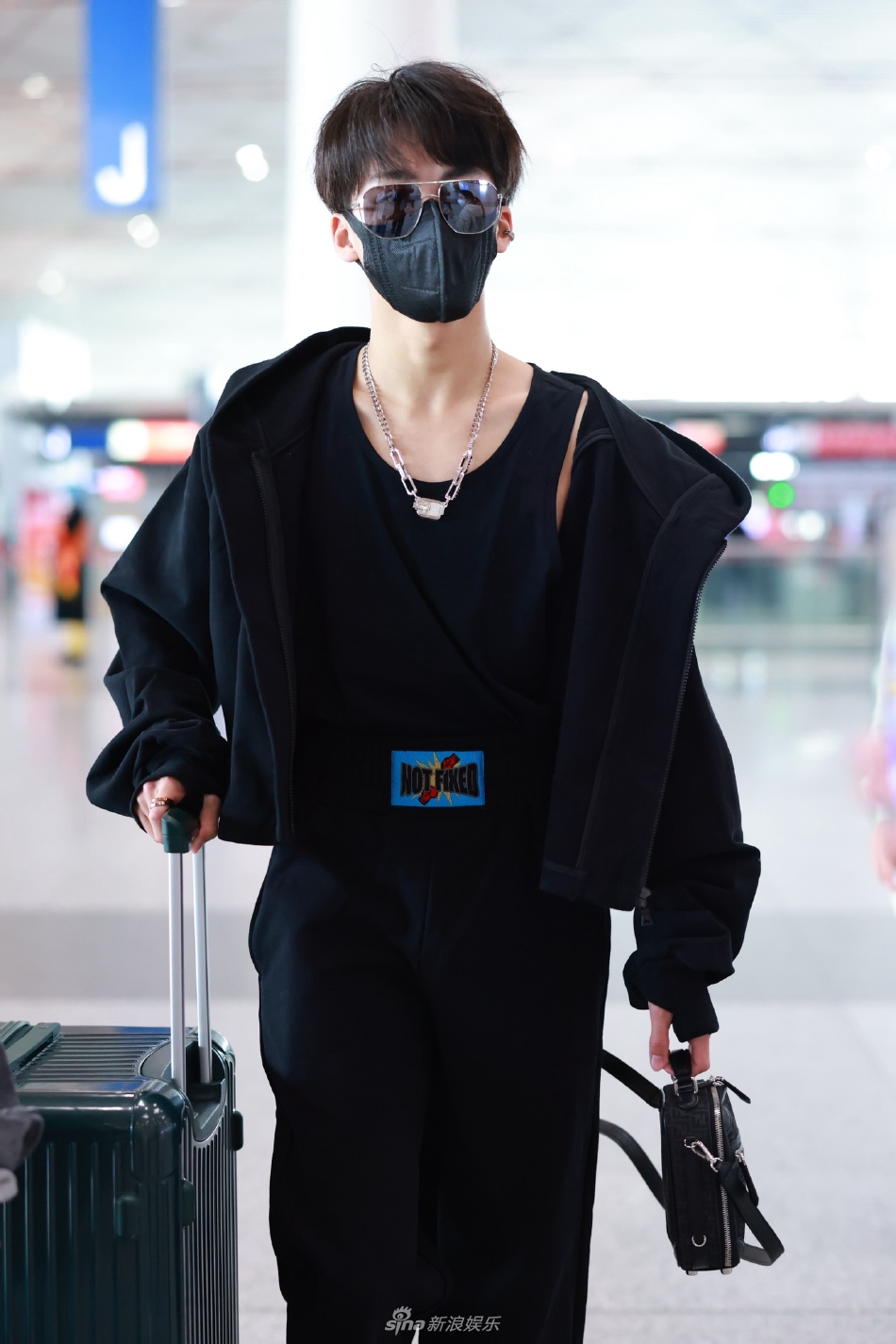 何洛洛機場最新動態(tài)，自然美景的輕松探索之旅