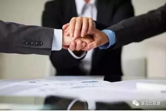 黃金交易最新價(jià)格及市場走勢分析，多方觀點(diǎn)與個(gè)人立場探討