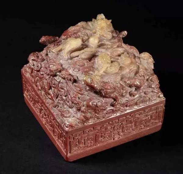 時(shí)代之光下的璀璨明珠，最新款寶雕亮相！